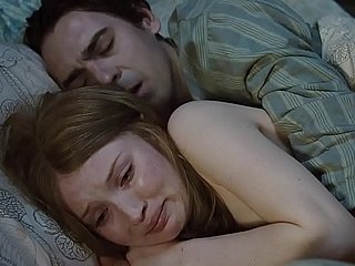 Uyuyan gelen Emily Browning Sadece çıplak & seks sahneleri