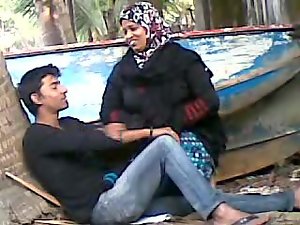 Aunty bengali com jovem amante