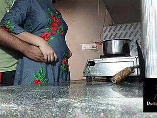 Devar chết tiệt immutable pinky bhabi trong nhà bếp