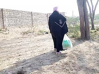 Seks monastic Pakistan dengan pelajar