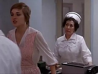 Candice Rialson em enfermeiras de listras de doces