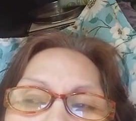 Granny Evenyn Santos hat wieder anal Show.