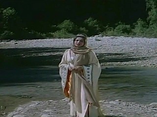 Samira Toufik nel film 'Bento Aantar'