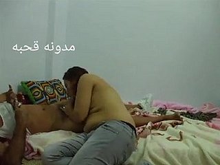 Sexo Árabe Milf egípcio chupar pau longo de 40 minutos